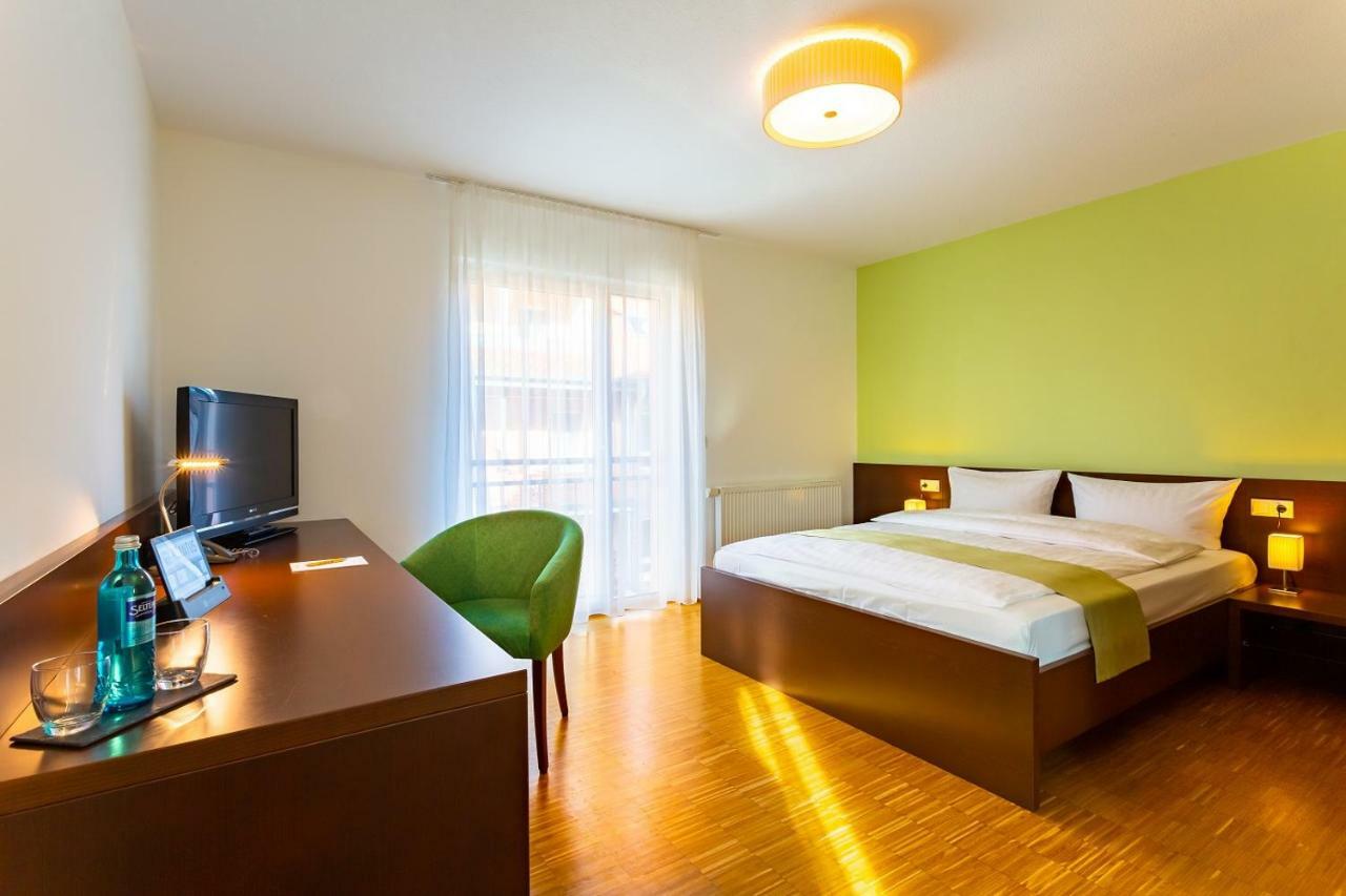 Acantus Hotel Weisendorf Eksteriør billede